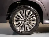 INFINITI QX80 (2025)